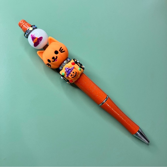 Orange Kawaii Cat Pumpkin Halloween Handmade Beaded Pen - Picture 6 of 7